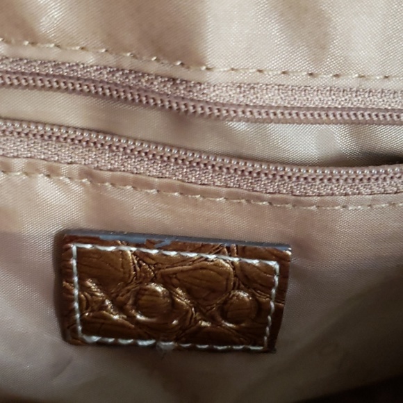 XOXO Bags Xoxo Crossbody Poshmark